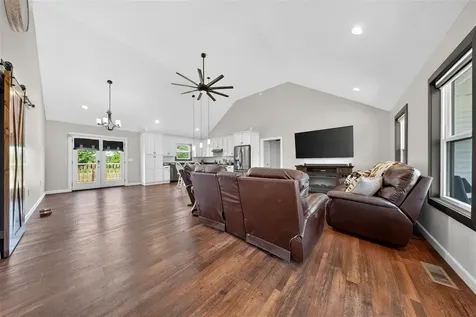 114 Kyle Lane Russellville KY 42276