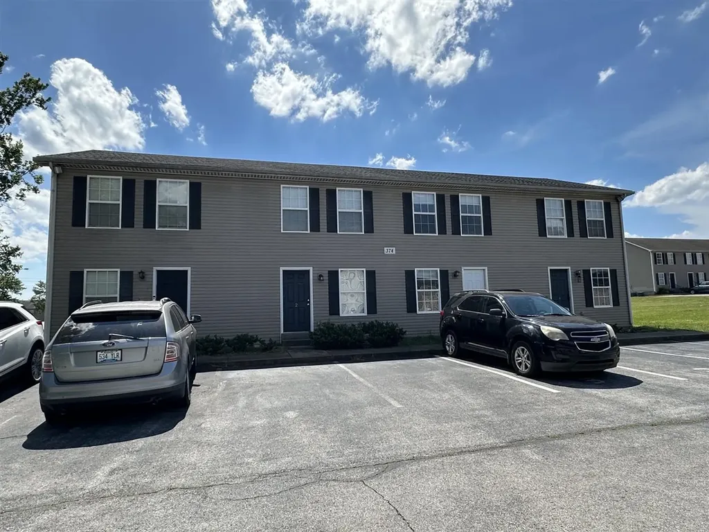 374 Kenlee Circle Bowling Green KY 42101