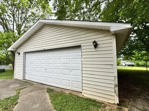 212 Wilson Street Greenville KY 42345