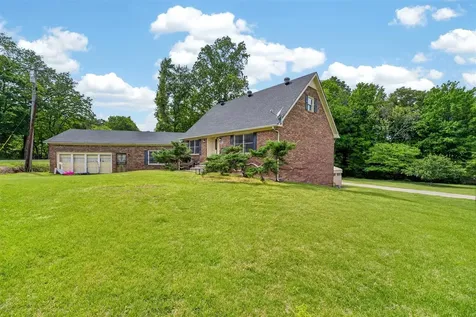 27 Rone Lane Morgantown KY 42261