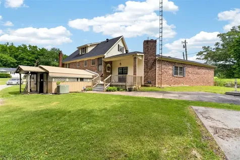 27 Rone Lane Morgantown KY 42261