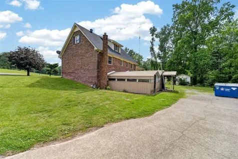 27 Rone Lane Morgantown KY 42261