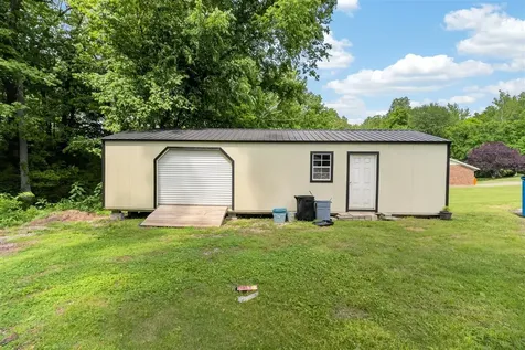 27 Rone Lane Morgantown KY 42261