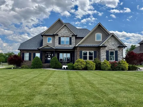 82 Pikes Peak Way Bowling Green KY 42104