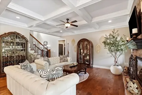 82 Pikes Peak Way Bowling Green KY 42104
