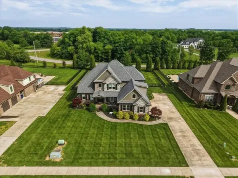 82 Pikes Peak Way Bowling Green KY 42104
