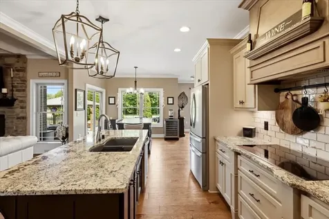 82 Pikes Peak Way Bowling Green KY 42104