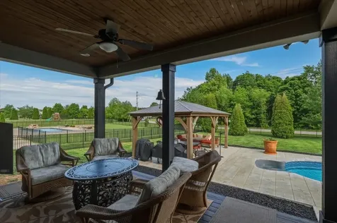 82 Pikes Peak Way Bowling Green KY 42104