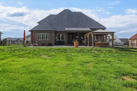82 Pikes Peak Way Bowling Green KY 42104