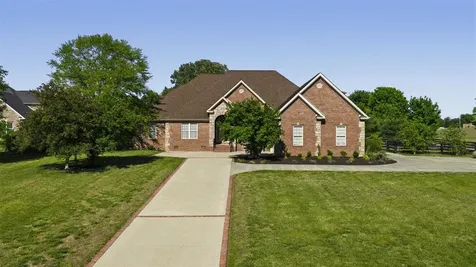 1000 Edgewater Lane Bowling Green KY 42104
