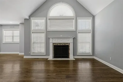 1000 Edgewater Lane Bowling Green KY 42104