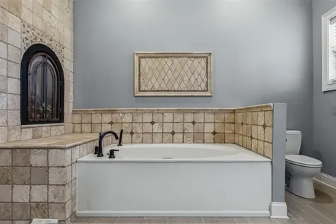 1000 Edgewater Lane Bowling Green KY 42104