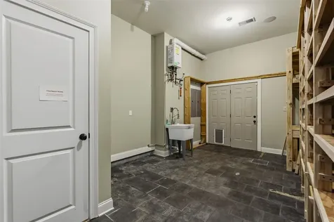 1000 Edgewater Lane Bowling Green KY 42104