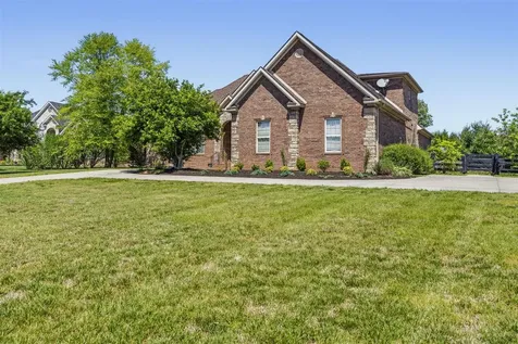 1000 Edgewater Lane Bowling Green KY 42104