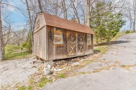 1599 Clarence O'dell Road Bowling Green KY 42101