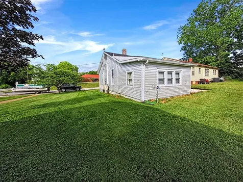 311 W Washington Street Munfordville KY 42765