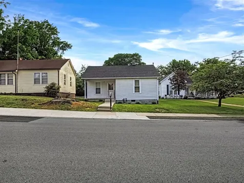 311 W Washington Street Munfordville KY 42765