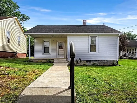 311 W Washington Street Munfordville KY 42765
