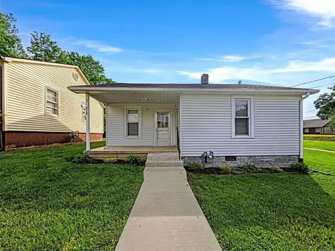 311 W Washington Street Munfordville KY 42765