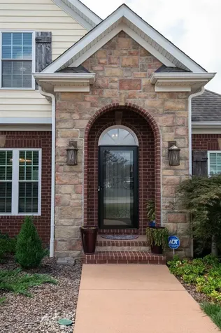 392 Roseberry Circle Bowling Green KY 42104