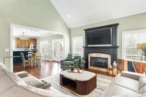 392 Roseberry Circle Bowling Green KY 42104