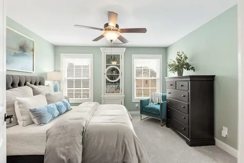 392 Roseberry Circle Bowling Green KY 42104