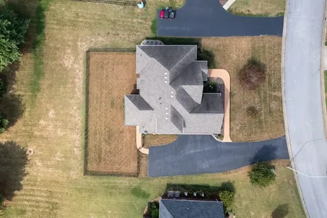 392 Roseberry Circle Bowling Green KY 42104