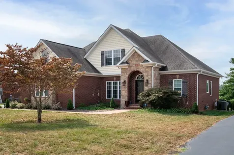 392 Roseberry Circle Bowling Green KY 42104