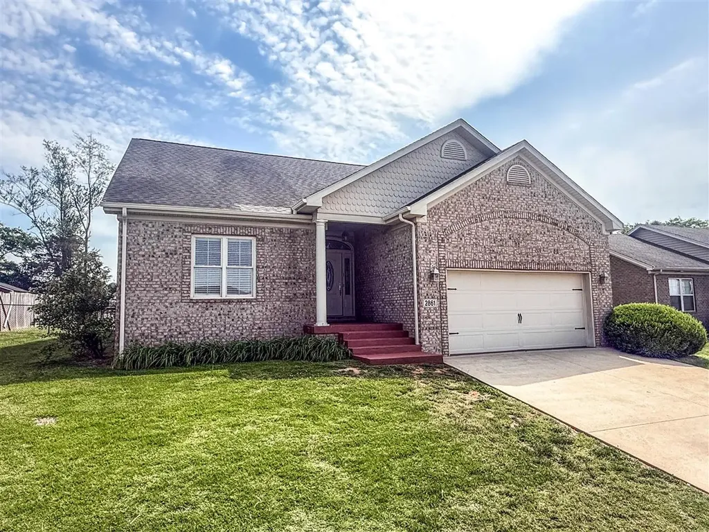 2861 Gunsmoke Trail Way Bowling Green KY 42101