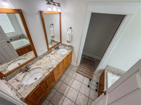 2861 Gunsmoke Trail Way Bowling Green KY 42101