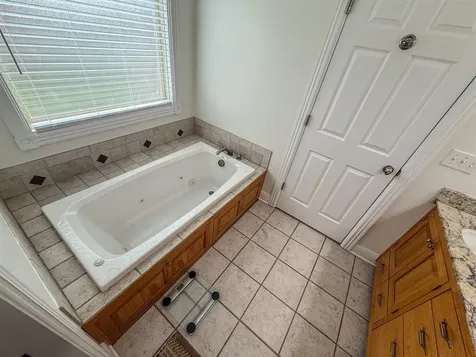 2861 Gunsmoke Trail Way Bowling Green KY 42101