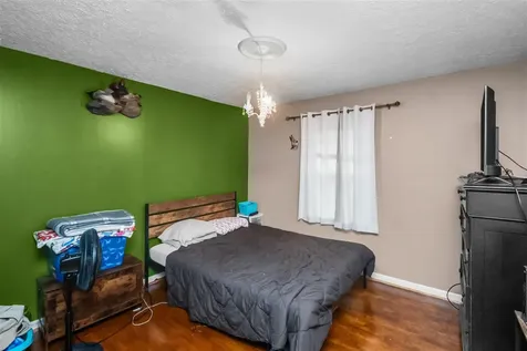 525 Charles Street Central City KY 42330