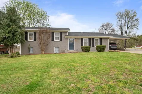 525 Charles Street Central City KY 42330