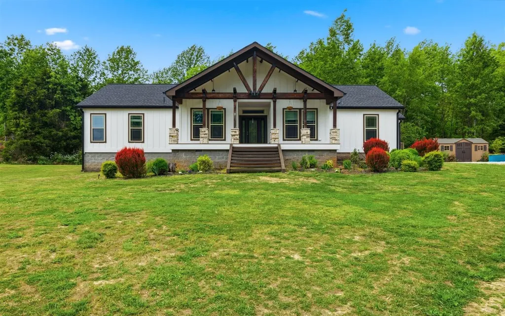 3950 Rube Smith Road Canmer KY 42722