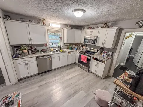 1467 N Sunrise Drive Bowling Green KY 42101