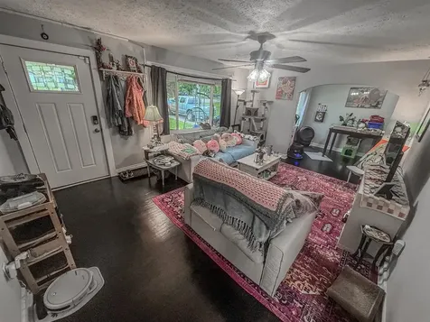1467 N Sunrise Drive Bowling Green KY 42101
