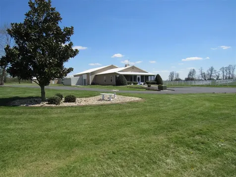 684 Matlock Road Bowling Green KY 42104