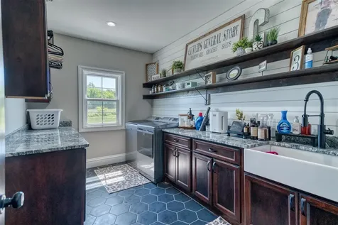 2257 Montgomery Road Auburn KY 42206