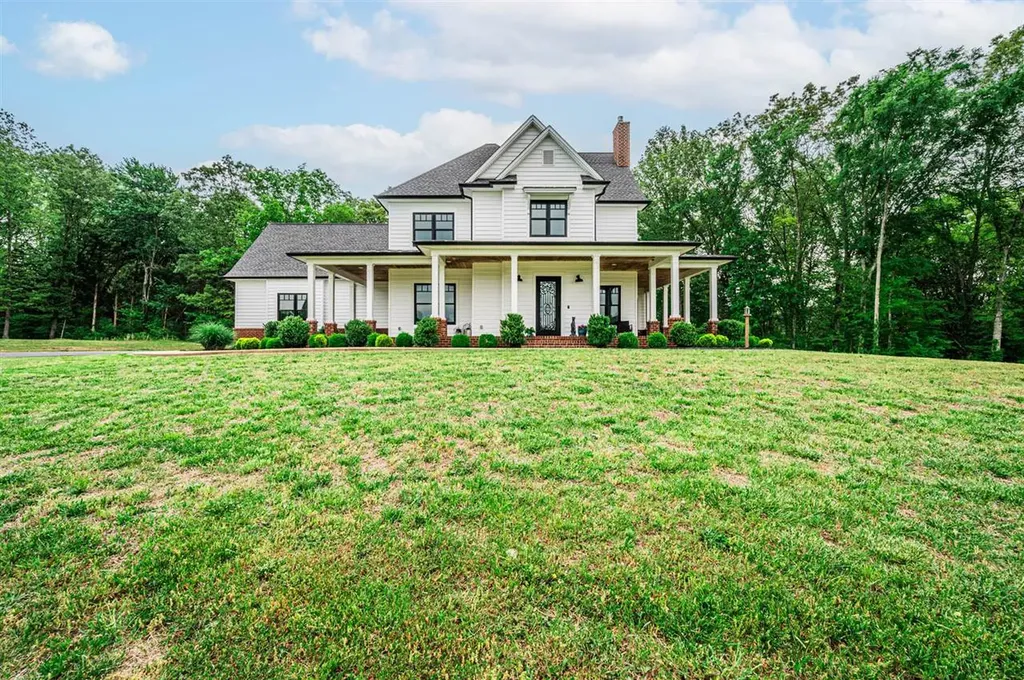 4370 Veterans Memorial Highway Brownsville KY 42210