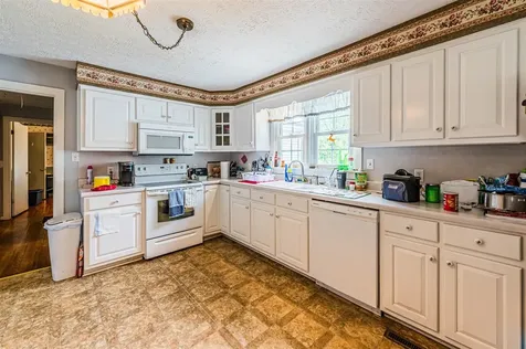 54 Wells Road Brownsville KY 42210