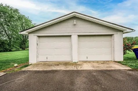 54 Wells Road Brownsville KY 42210