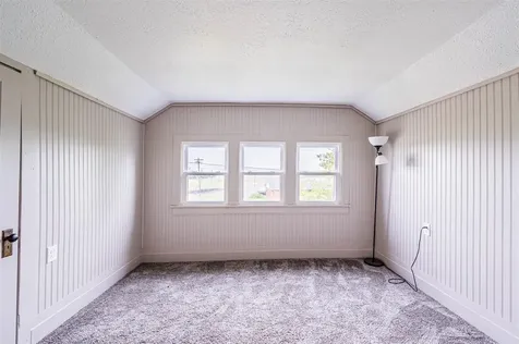 303 E Fourth Street Smiths Grove KY 42171