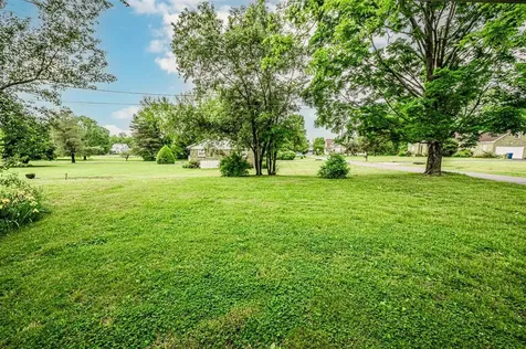 303 E Fourth Street Smiths Grove KY 42171