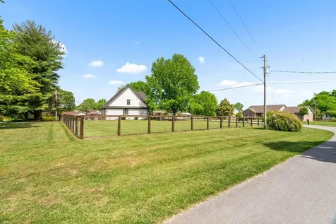 205 Dew Drop Drive Franklin KY 42134