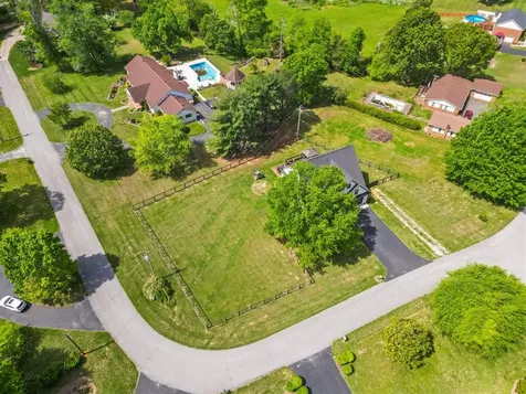 205 Dew Drop Drive Franklin KY 42134