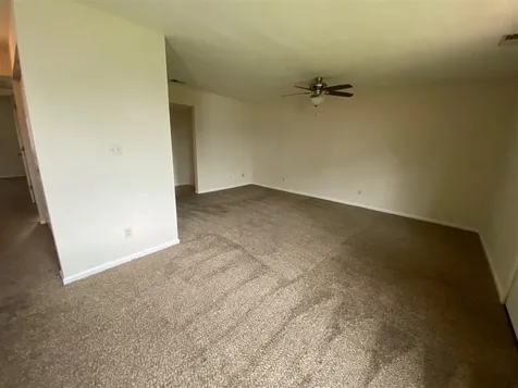 2600, 2601 Avalon Court Bowling Green KY 42103