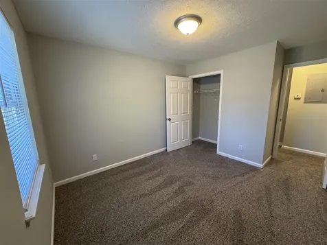 2600, 2601 Avalon Court Bowling Green KY 42103