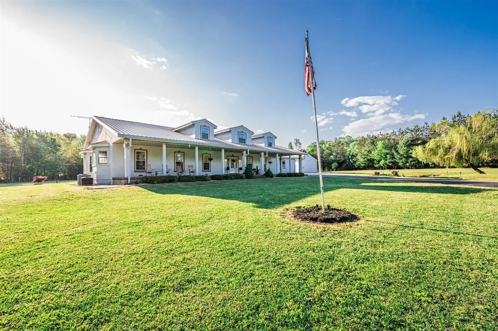 200 Cedar Road Brownsville KY 42210