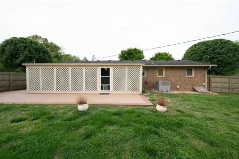 632 Morehead Road Bowling Green KY 42101