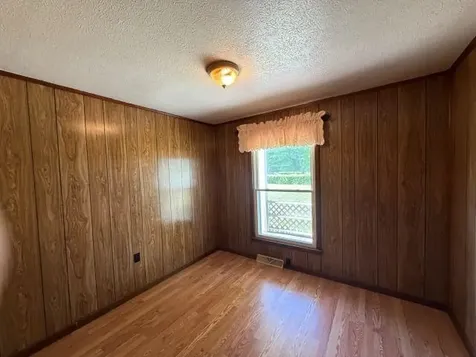 1727 Morgantown Road Brownsville KY 42210